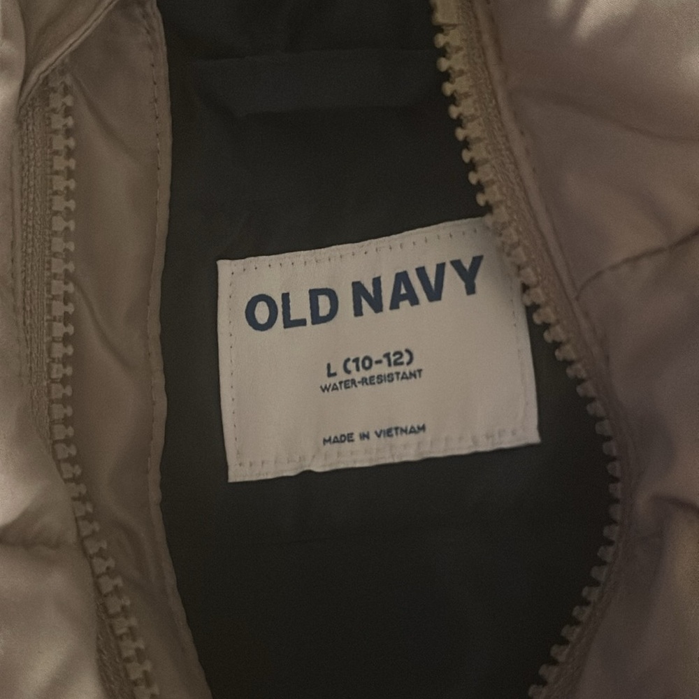 NWT Old Navy Boys Puffy Vest Size L 10-12 - Picture 2 of 3